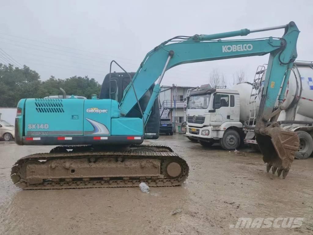 Kobelco SK 140 Paletli ekskavatörler
