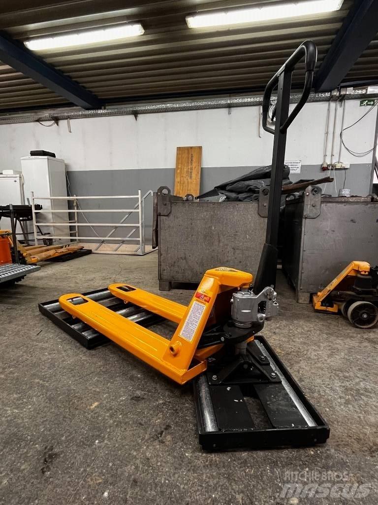  ROČNI VILIČAR Arazi tipi forklift