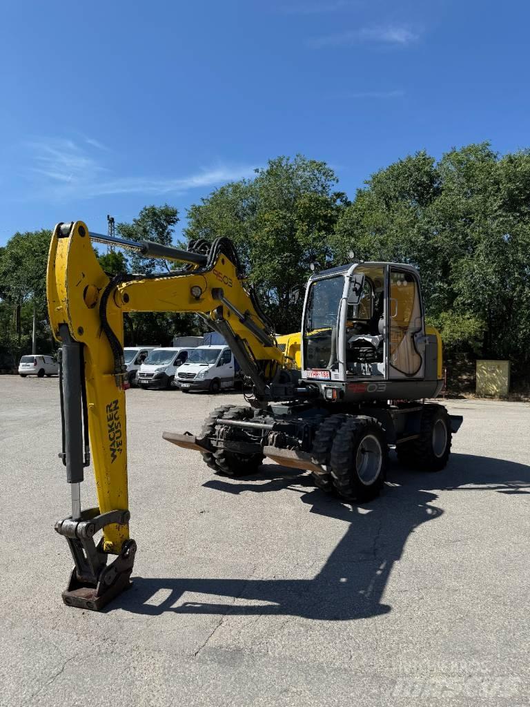 Wacker Neuson 9503 Lastik tekerli ekskavatörler