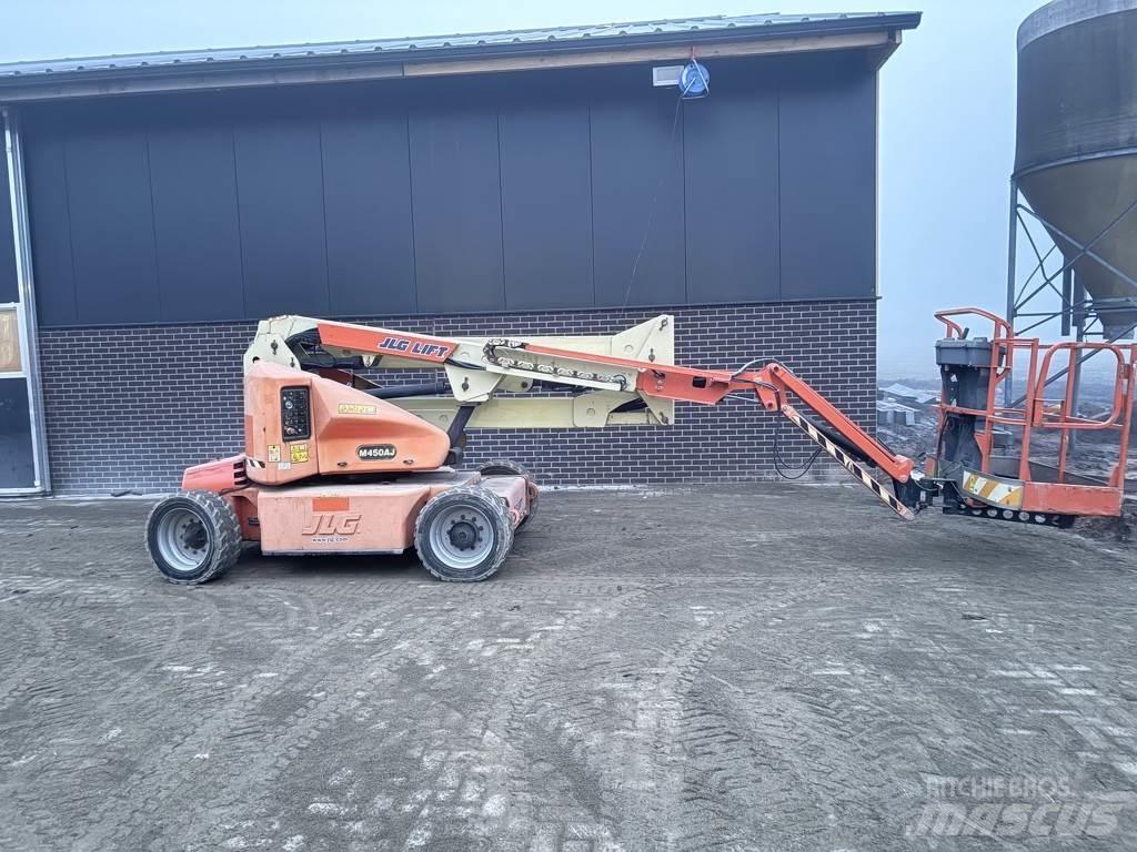 JLG 450aj Körüklü personel platformları