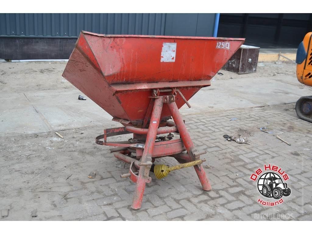 Lely 1250 Mineral gübre dagiticilar