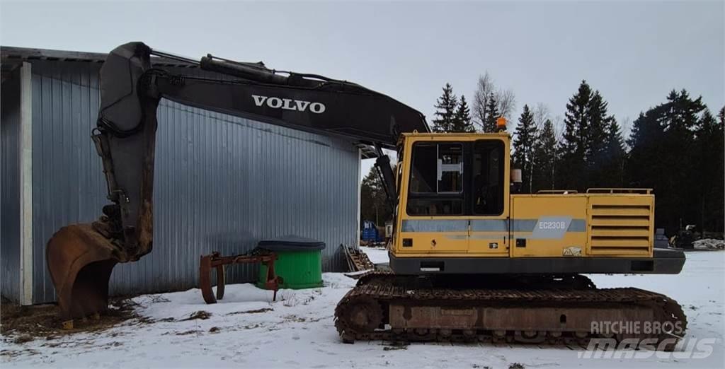 Volvo EC 230B Paletli ekskavatörler
