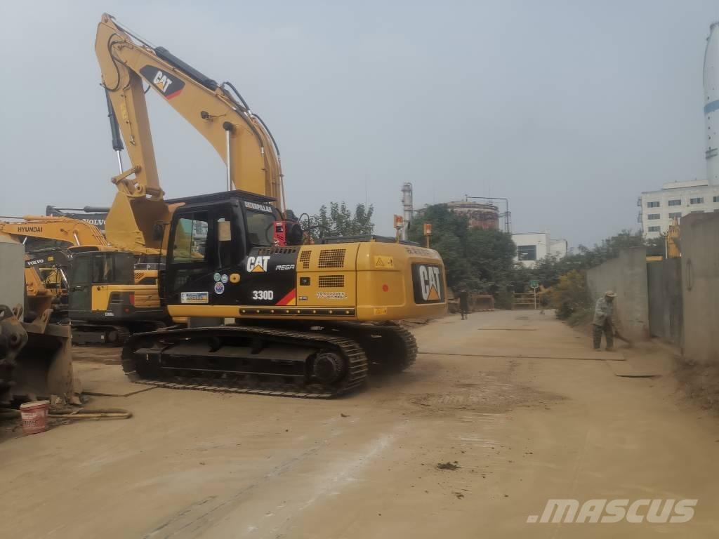 CAT 330 D Paletli ekskavatörler