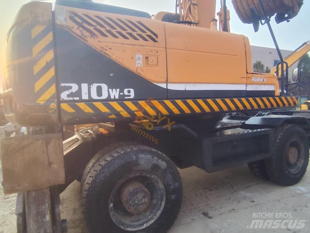 Hyundai 210W-9 Lastik tekerli ekskavatörler