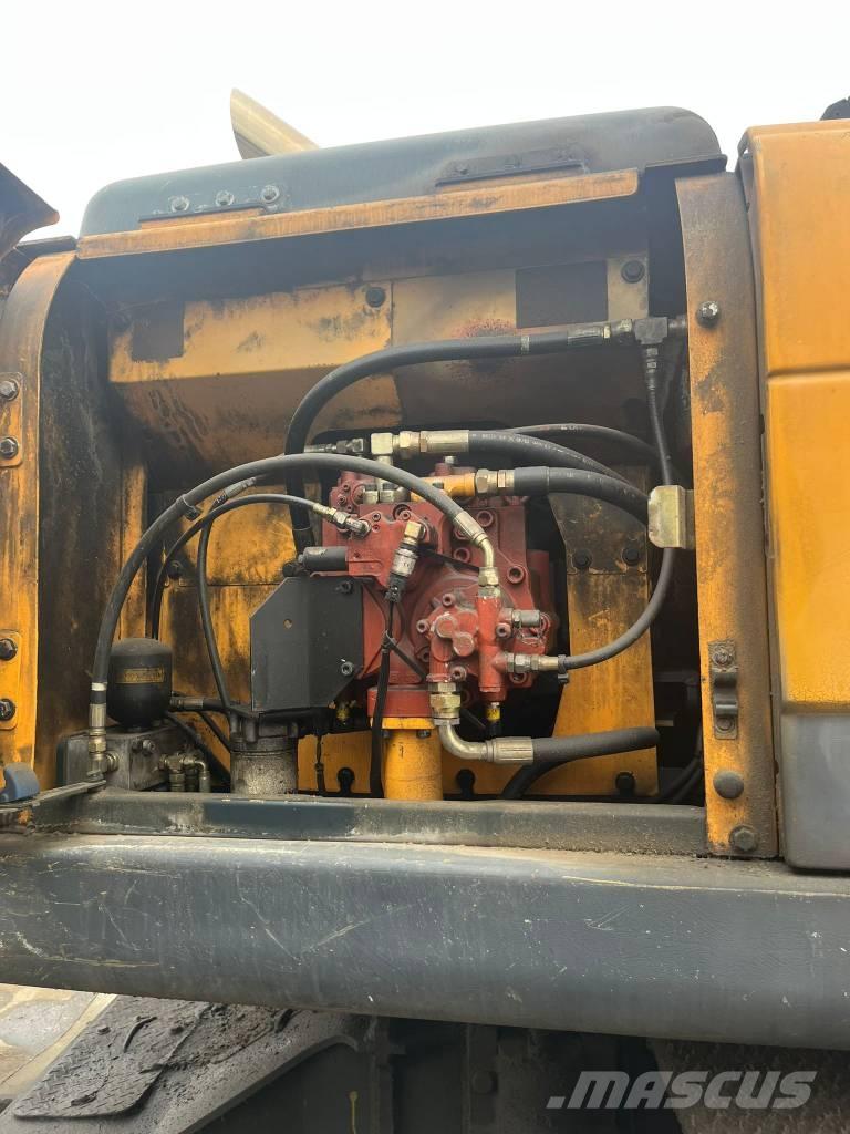 Hyundai R210W-9MH Atık taşıma araçları