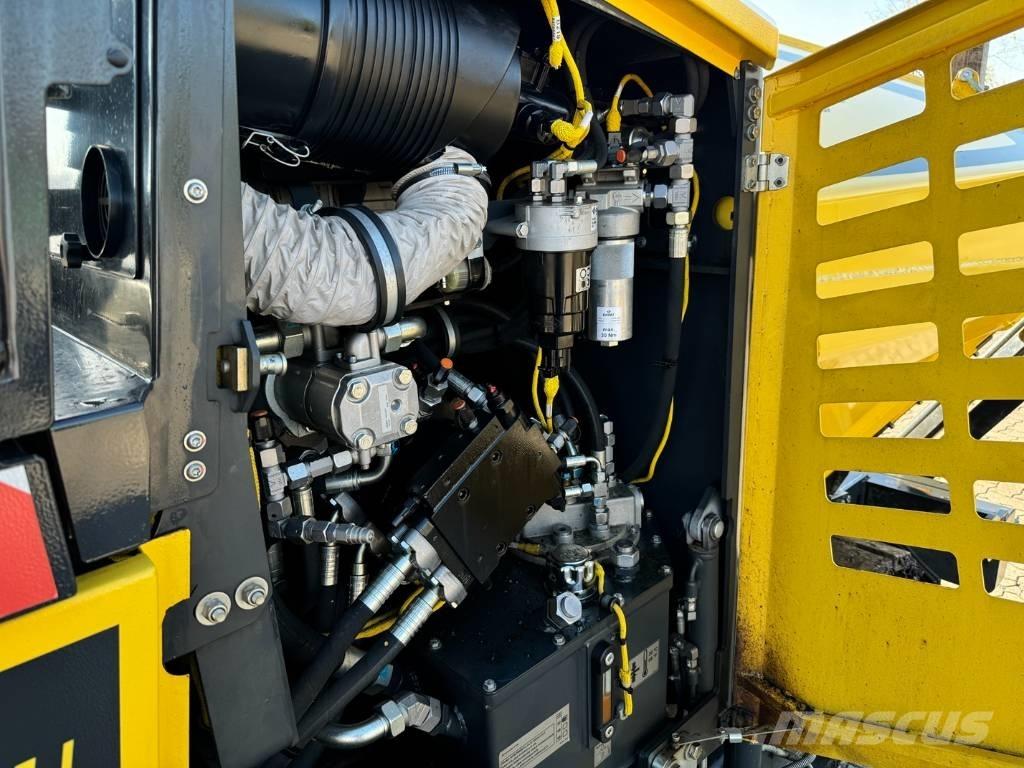 Bomag BF 300 C-2 Asfalt sericiler