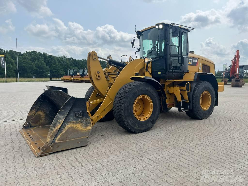 CAT 926M Tekerlekli yükleyiciler