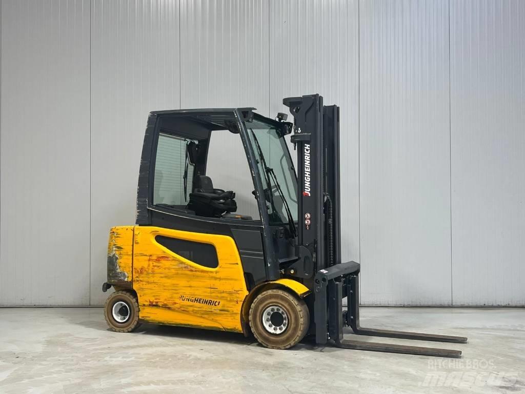 Jungheinrich EFG425k Elektrikli forkliftler