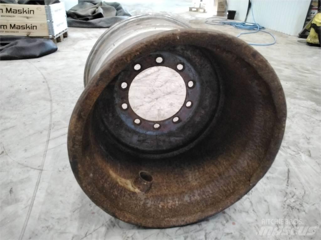 Valmet 890 24x26,5 Lastikler