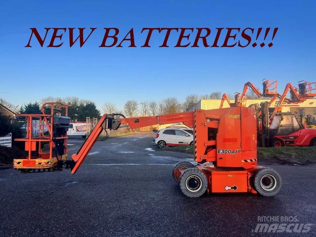 JLG E300AJP Körüklü personel platformları
