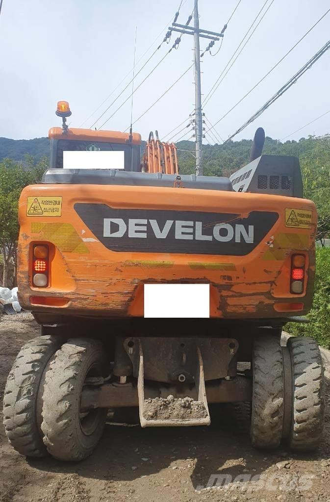 Doosan DX 140 W Lastik tekerli ekskavatörler