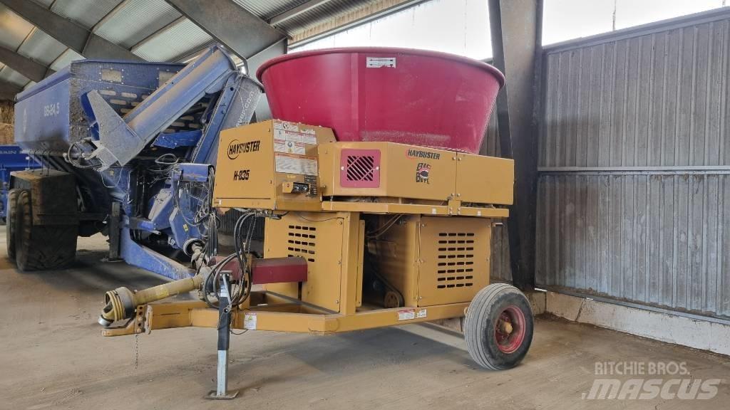 Haybuster H-835 Balya ögütücü, kesici ve açicilar