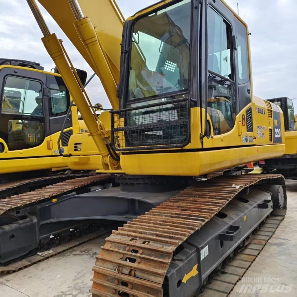 Komatsu PC 220-8 Paletli ekskavatörler