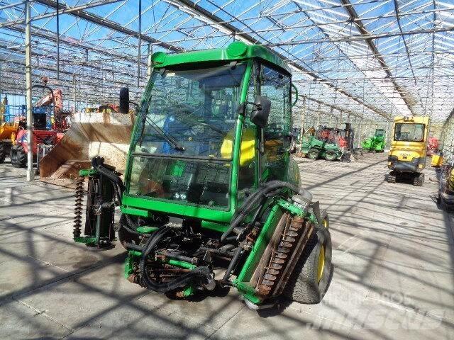 John Deere 3235C Mobil çim biçme makineleri