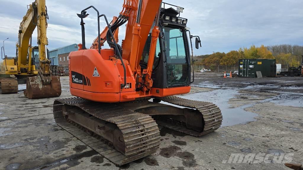 Doosan DX 140 LCR-3 Paletli ekskavatörler