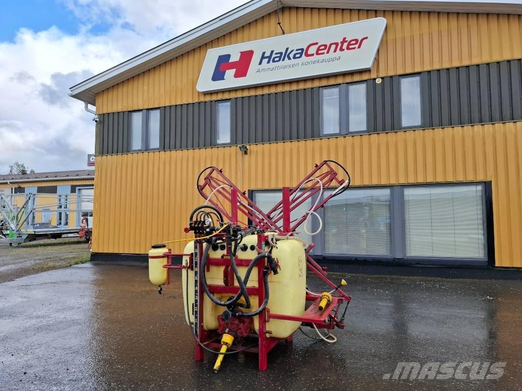 Hardi 800/12 Monte edilebilir pülverizatörler