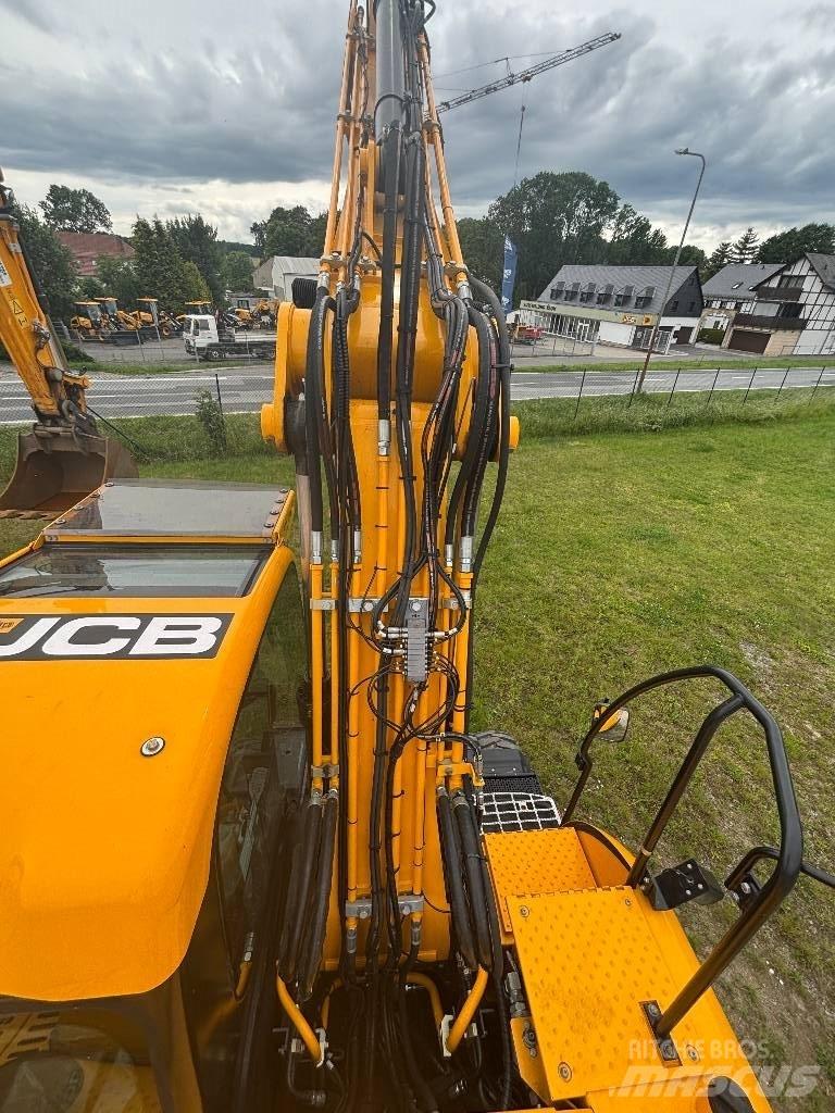 JCB JS 145 W Lastik tekerli ekskavatörler