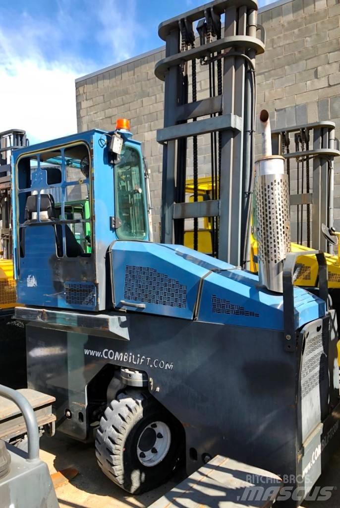 Combilift C4000 Sideloader - dört yönlü forkliftler