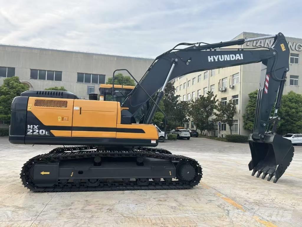 Hyundai HX 220 L Paletli ekskavatörler