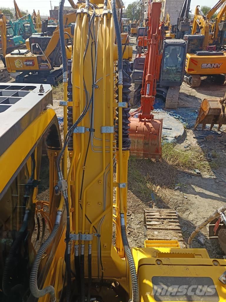 Komatsu PC 130 Paletli ekskavatörler