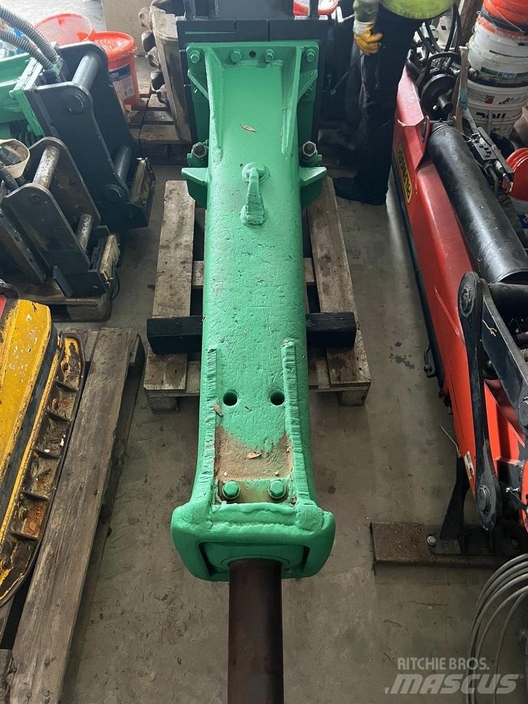 Montabert BRV 32 Hidrolik kırıcılar