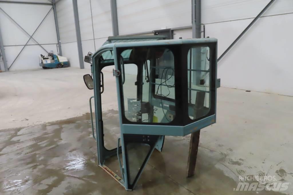 Yanmar Vio 75 Kabin