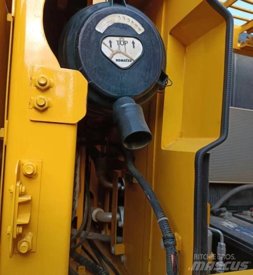 Komatsu PC 160 LC Paletli ekskavatörler