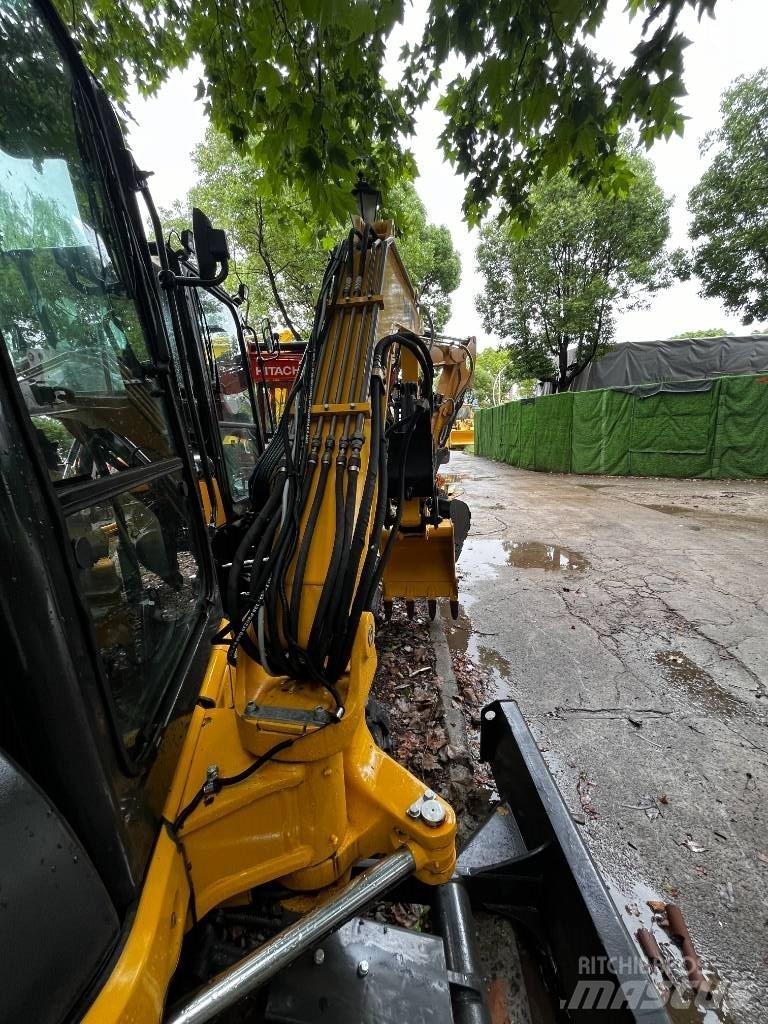 Komatsu PC 35 MR Mini ekskavatörler, 7 tona dek