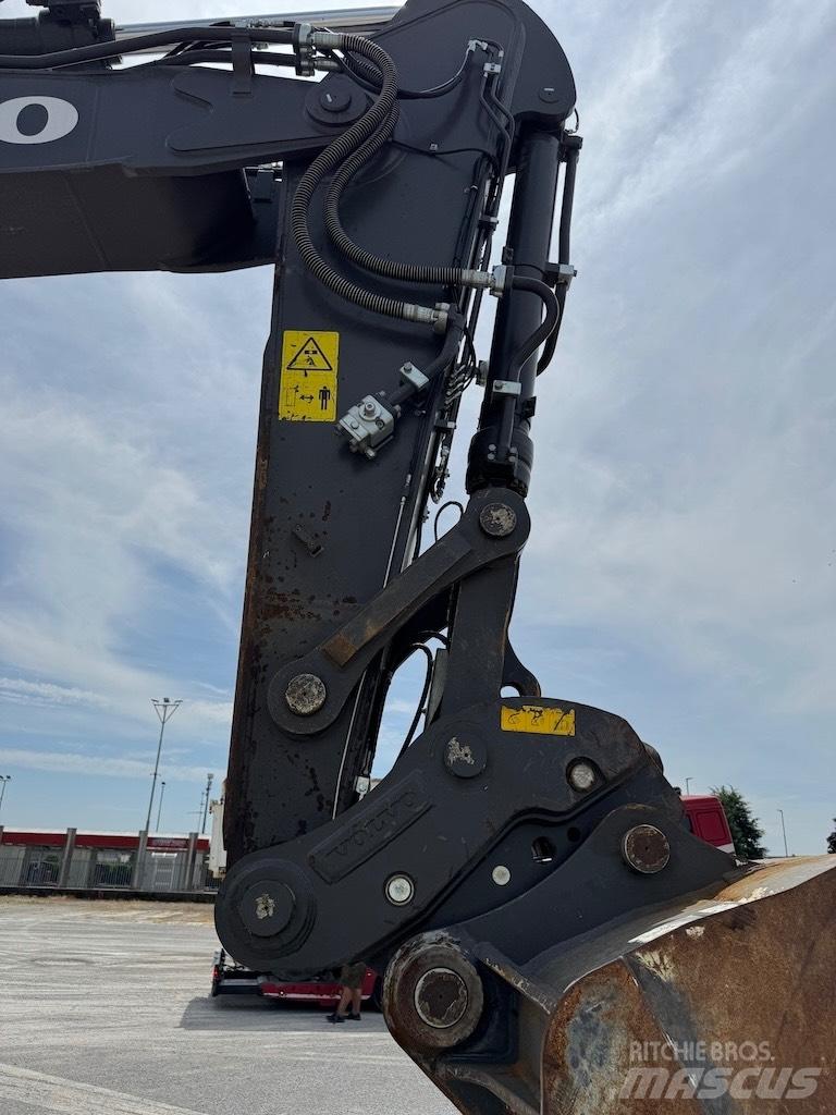 Volvo EC 380 E Paletli ekskavatörler