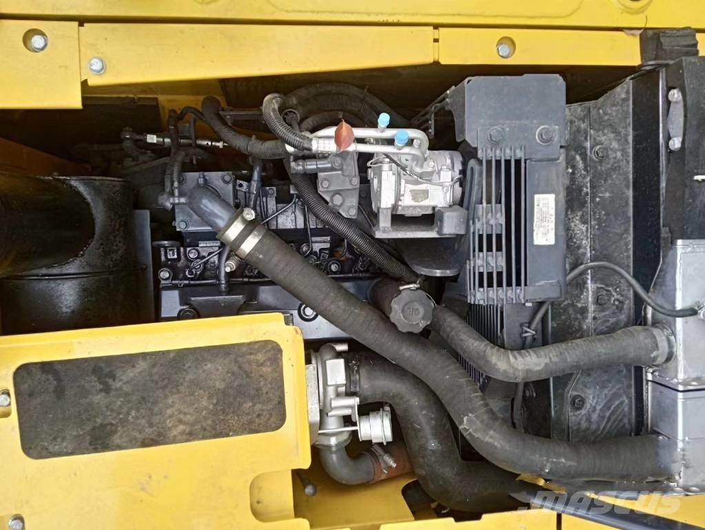 Komatsu PC130-7 Paletli ekskavatörler