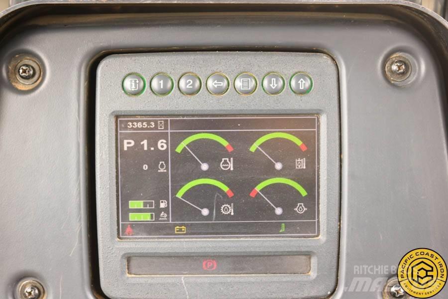 DEERE 750K XLT Paletli dozerler