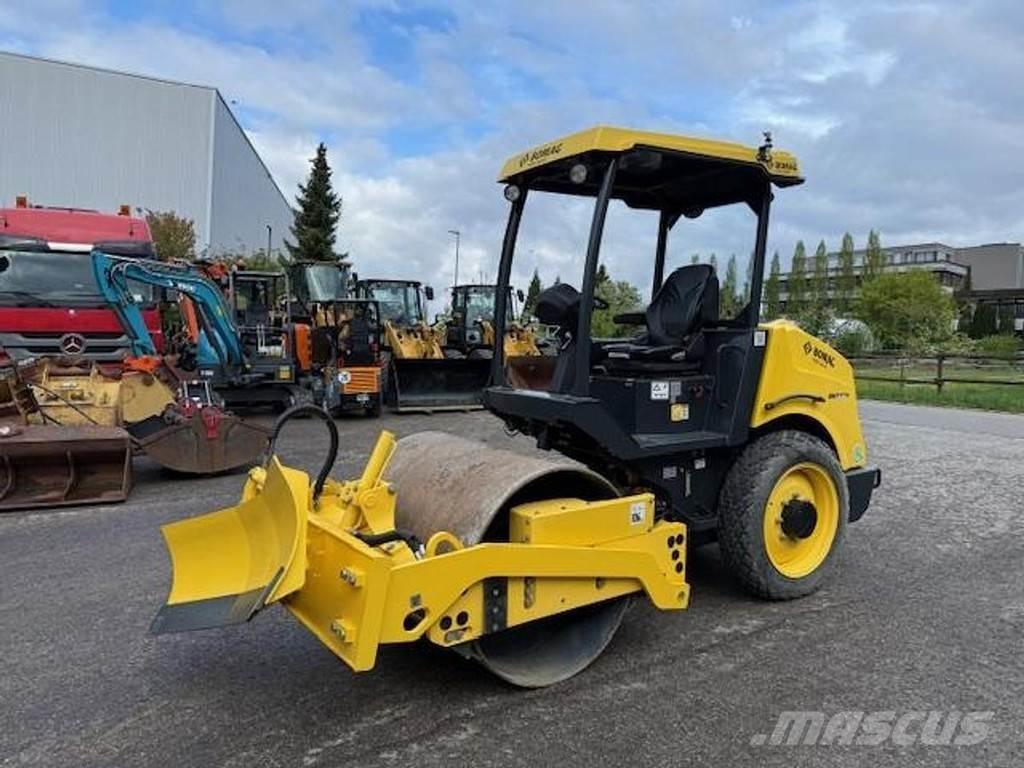 Bomag 124 DH-5 Tek tamburlu silindirler