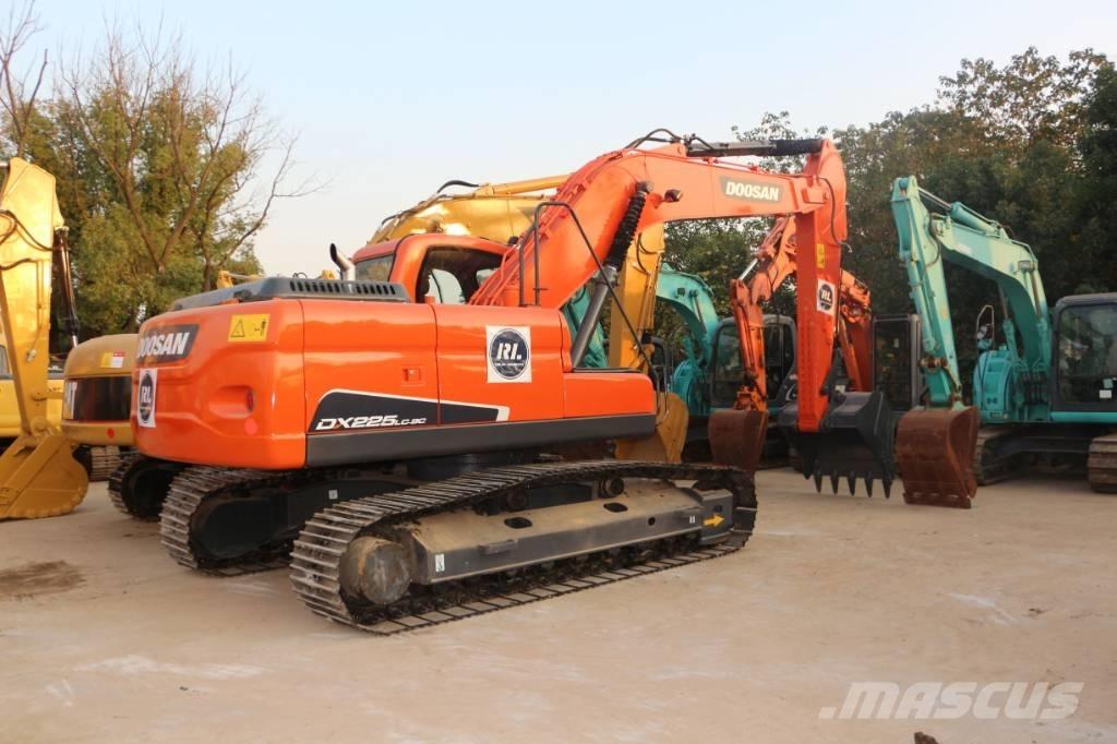 Doosan dx225 Paletli ekskavatörler