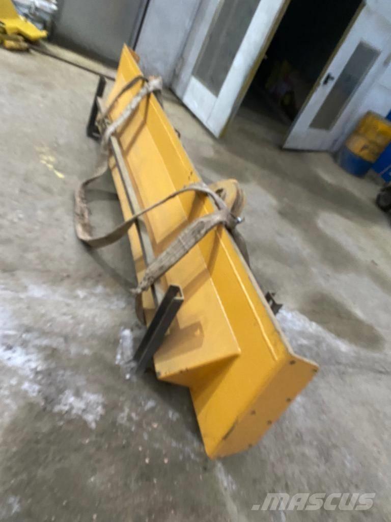 Volvo A 40 F Arka kapaklar