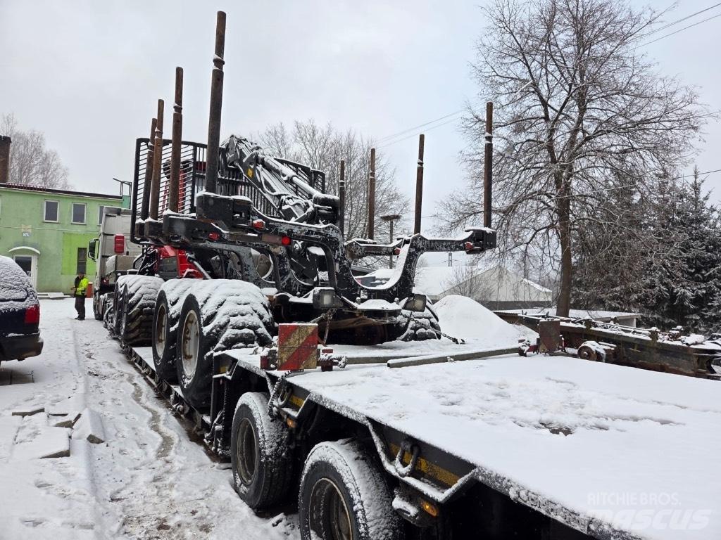 Komatsu 855 Tomruk yükleyici traktörler