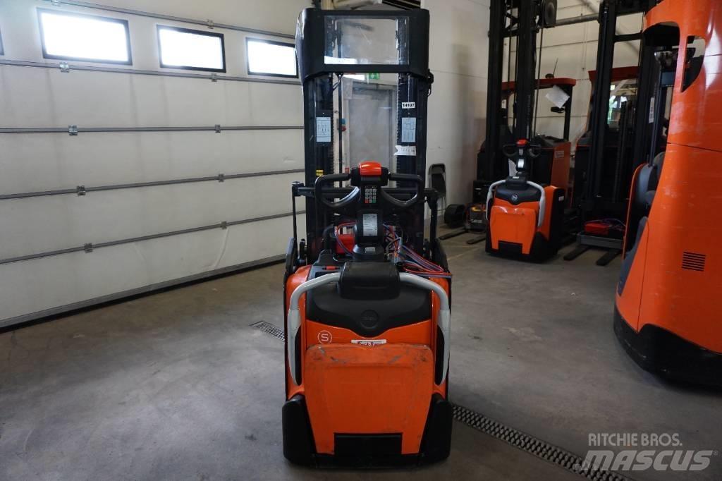 Toyota SPE120L Yaya kumandali istif makinasi