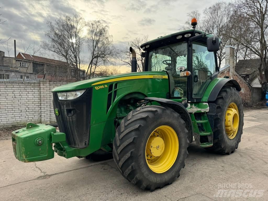 John Deere 8285 R Traktörler