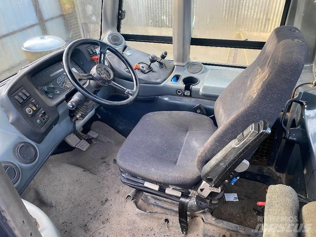 Bell B 25 D Belden kirma kaya kamyonu