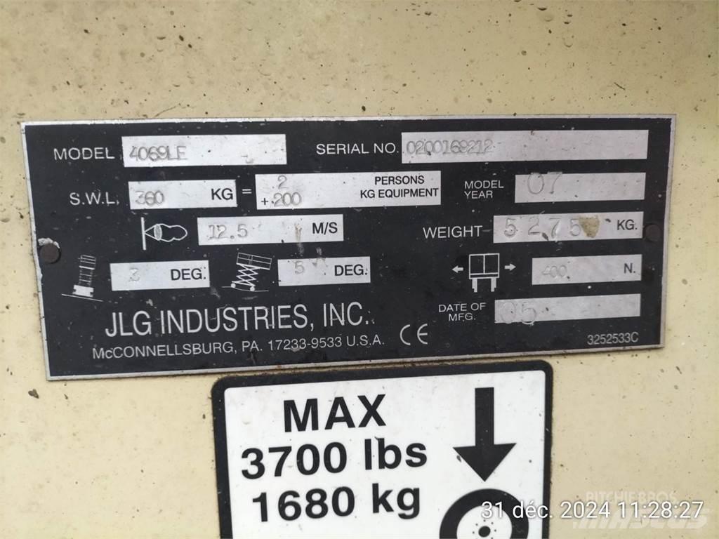 JLG 4069LE Makasli platformlar