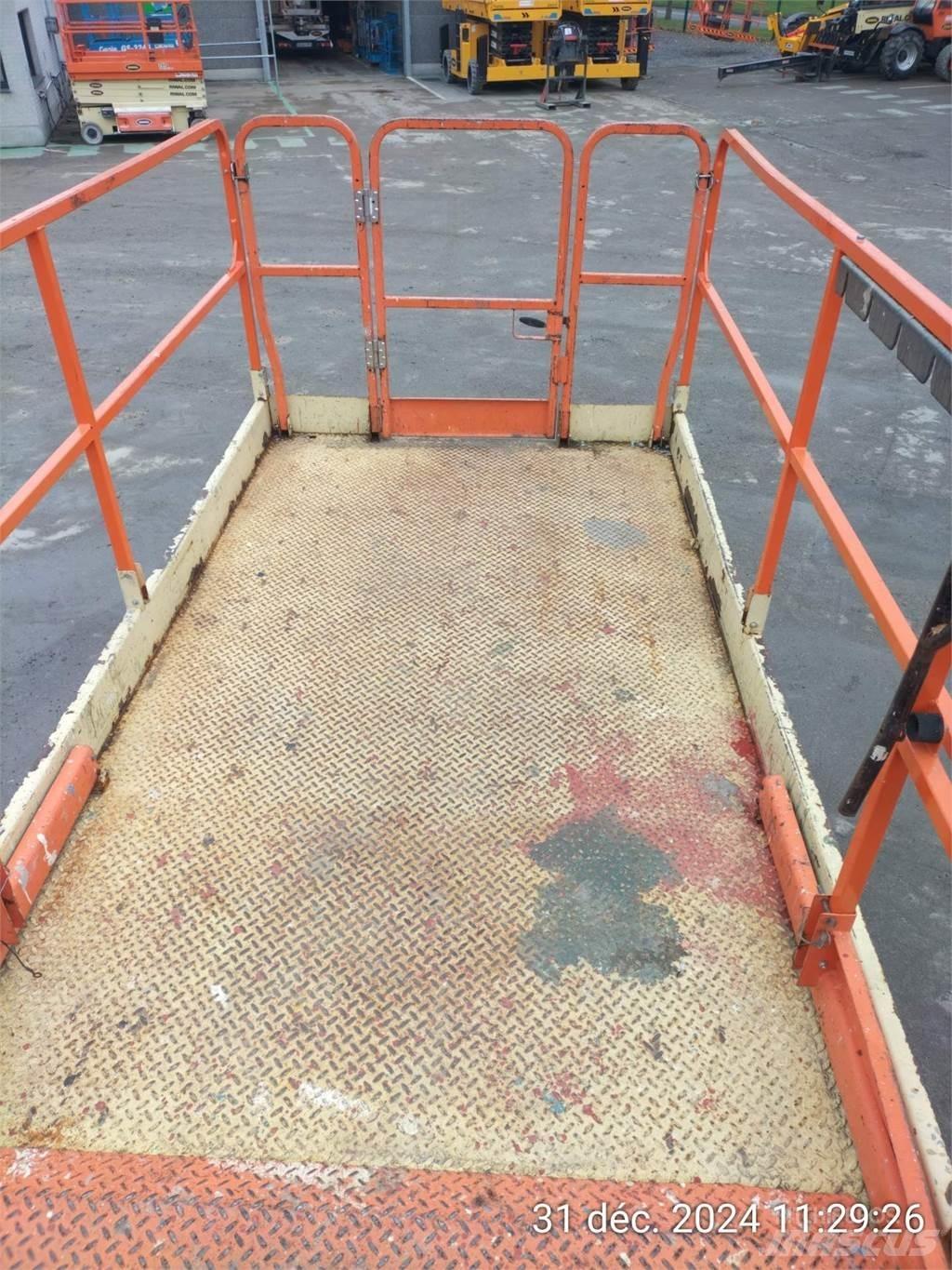 JLG 4069LE Makasli platformlar