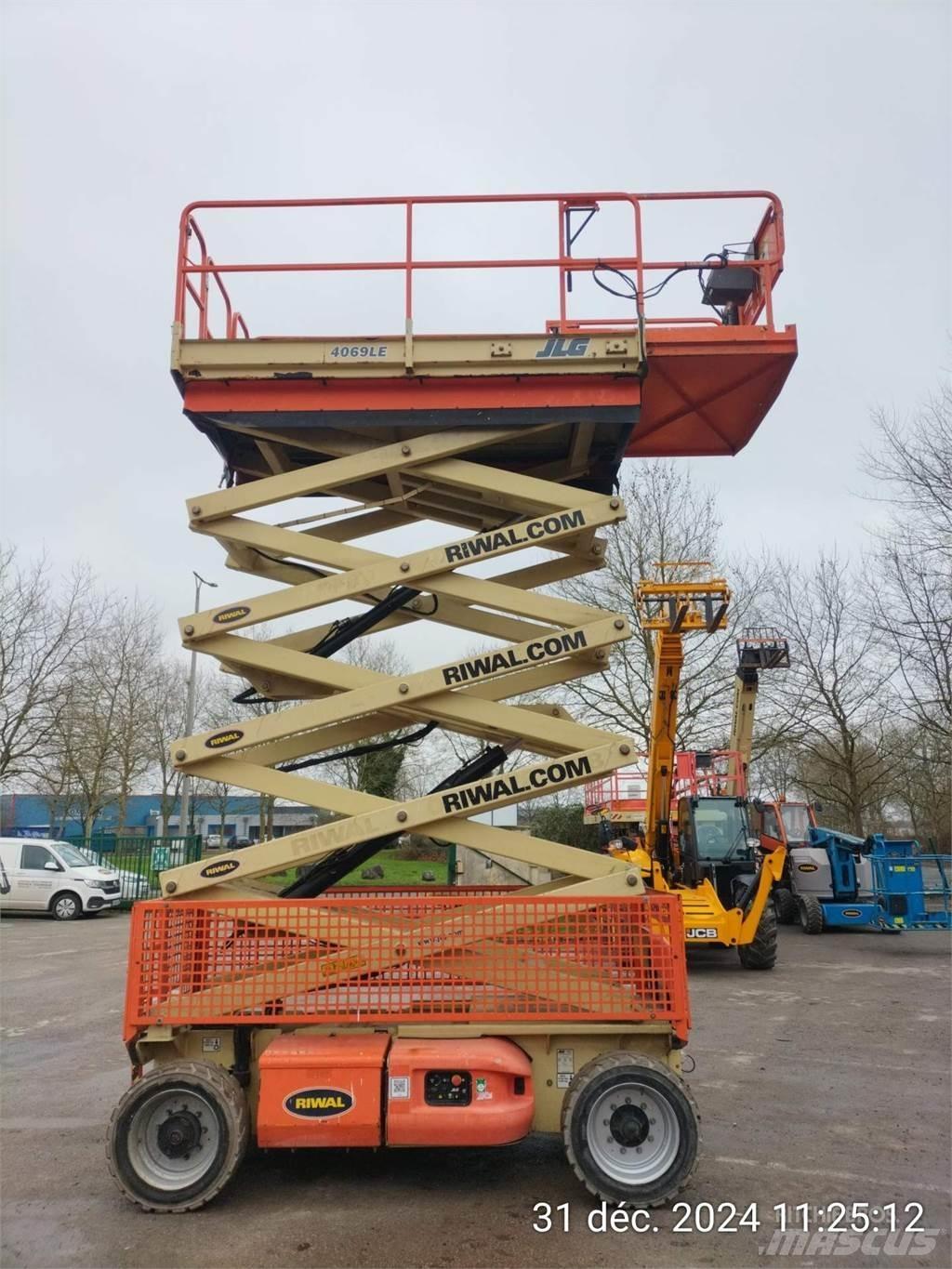 JLG 4069LE Makasli platformlar