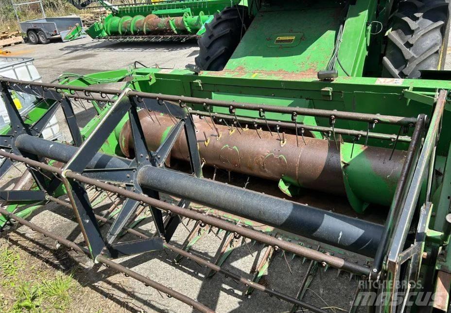 John Deere 1055 Biçerdöverler