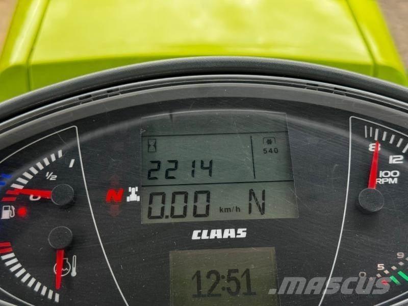 CLAAS AXION 870 Traktörler