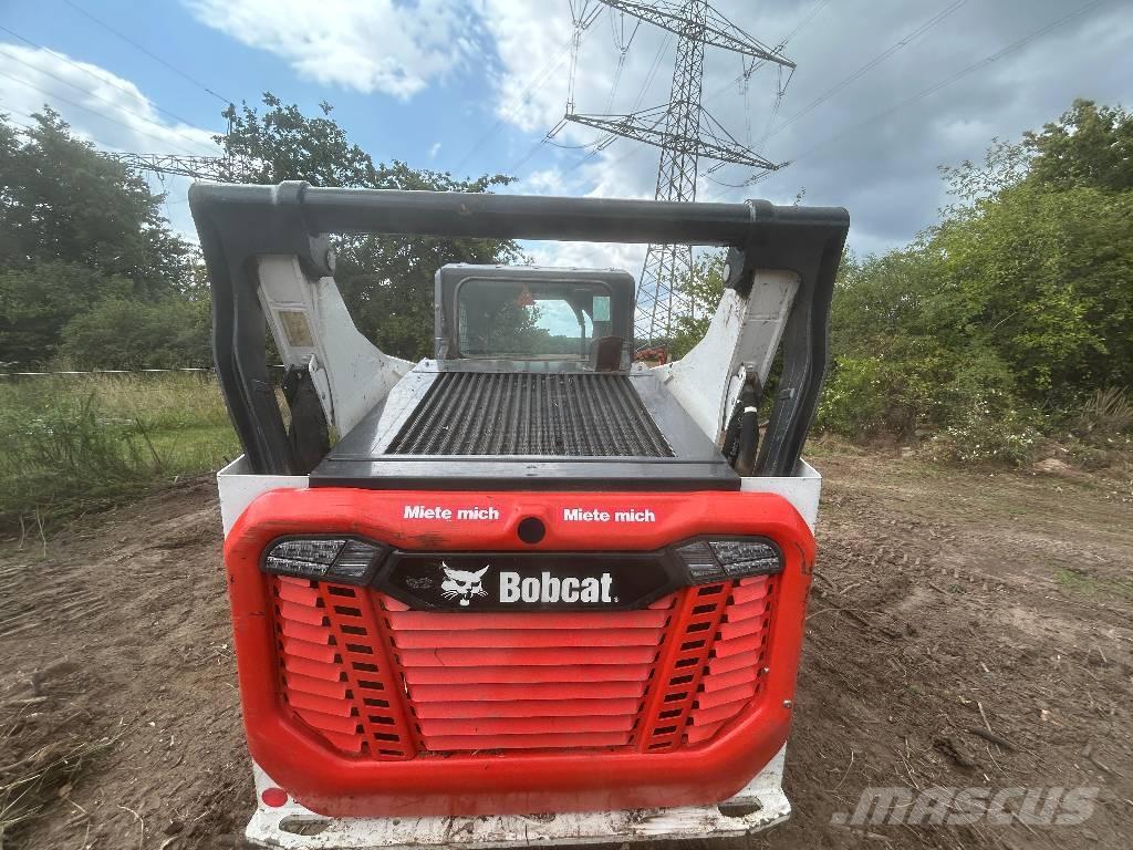 Bobcat T76 Paletli yükleyiciler