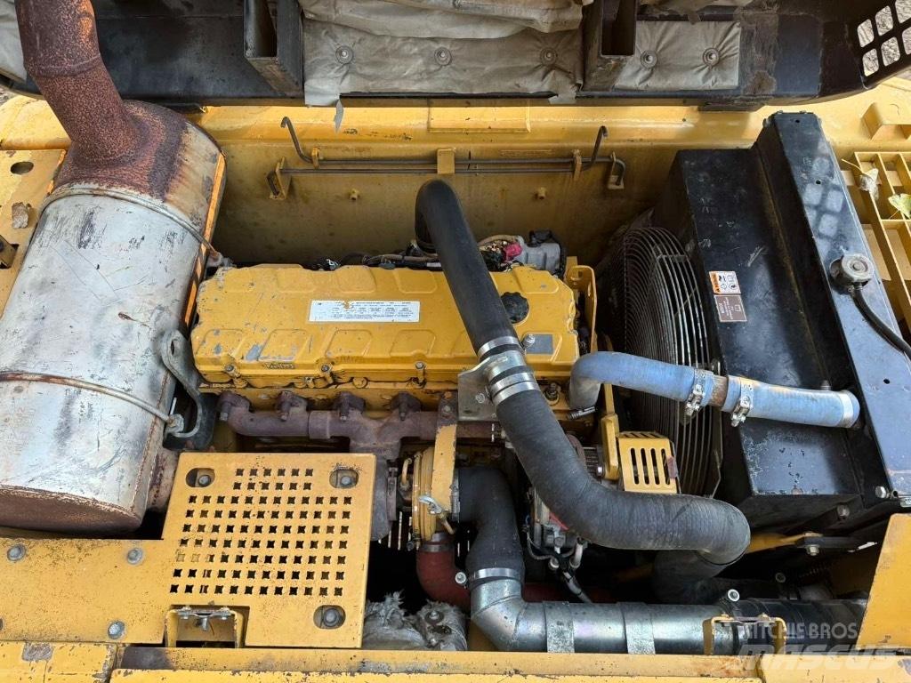 CAT 330CL Paletli ekskavatörler