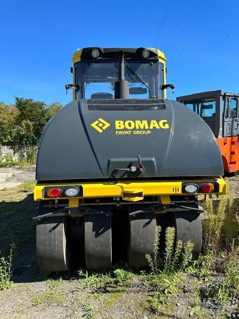 Bomag BW24RH Pnömatik lastikli silindirler