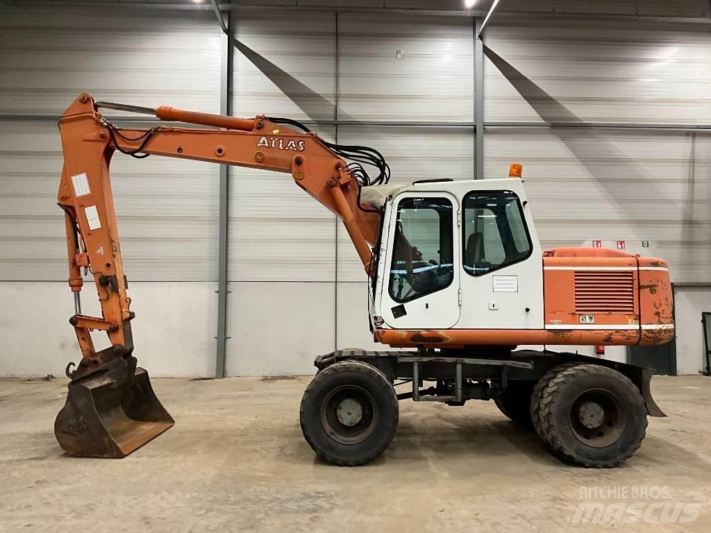 Atlas 1404 Lastik tekerli ekskavatörler
