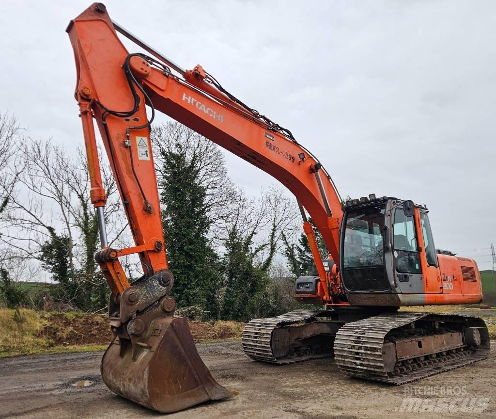 Hitachi ZX 200-1 A/C Paletli ekskavatörler