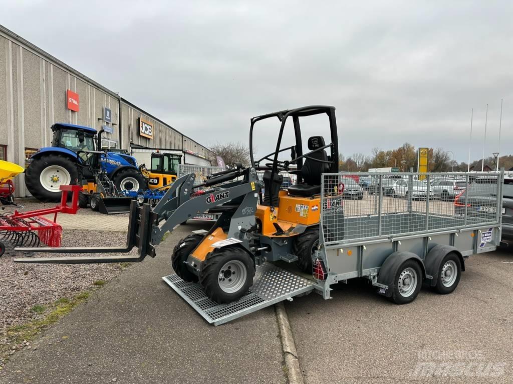 GiANT G1100 Çok amaçlı yükleyiciler