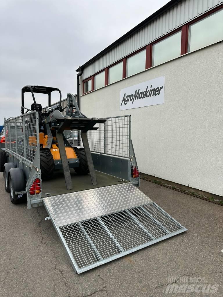 GiANT G1100 Çok amaçlı yükleyiciler